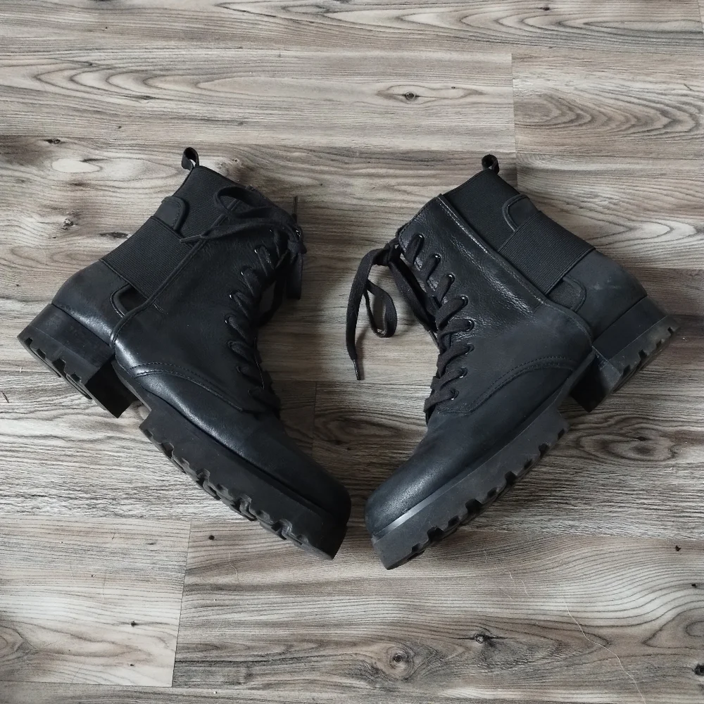 Donald J Pliner Esa Black Leather Combat Boot Women's Size 8